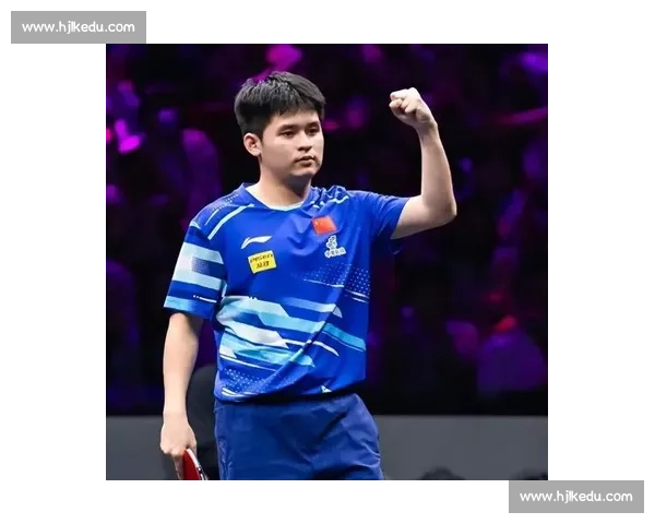 抽签名场面！林诗栋表情包式反应萌翻全场