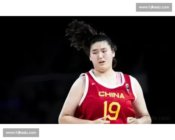 杨毅力荐张子宇留国内：WNBA 高强度或重蹈姚明覆辙