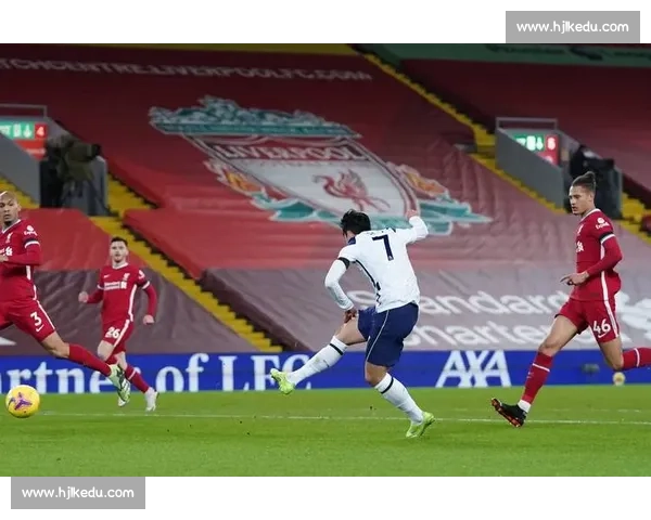 赖扬与波斯波利斯激战前瞻 两队历史对决与近期表现分析