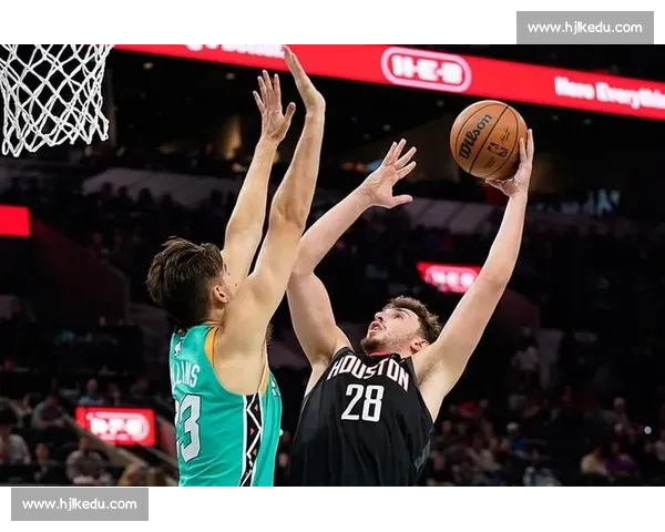 火箭强攻老鹰全场攻防解析比赛录像深度复盘关键回合拆解战术细节